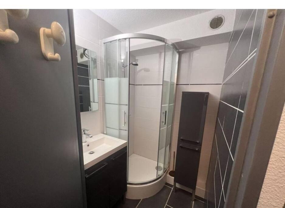 Location Les Pieds Dans L'Eau Appartement Canet-en-Roussillon Buitenkant foto